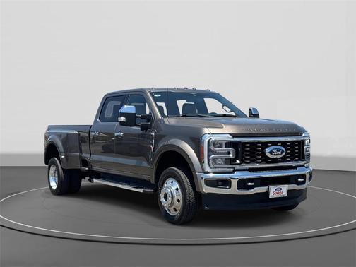 2023 Ford F-450 Lariat
