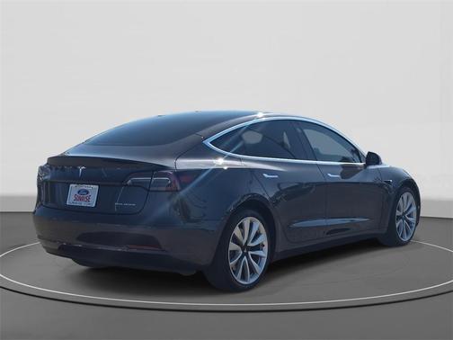 2018 Tesla Model 3 Long Range