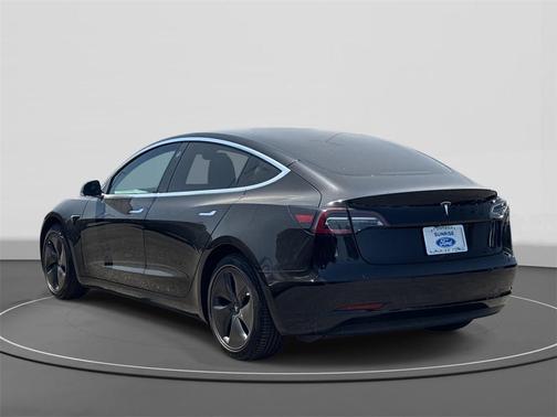 2019 Tesla Model 3 Standard Range Plus