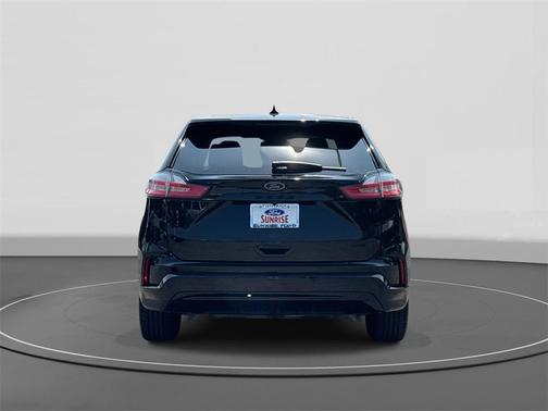 2023 Ford Edge SE