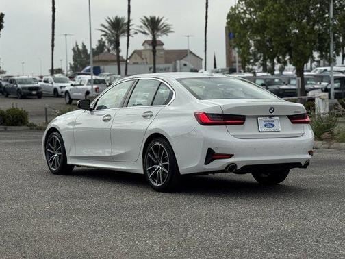 2020 BMW 330 i