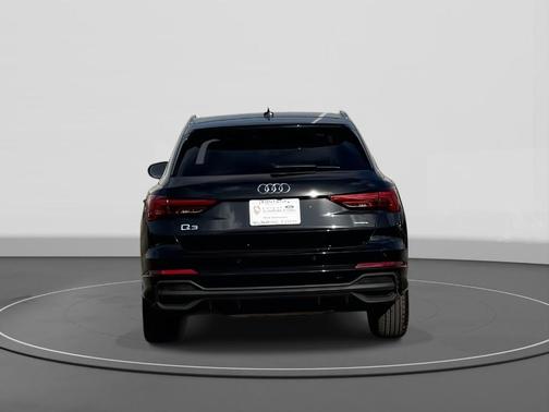 2023 Audi Q3 45 S line Premium