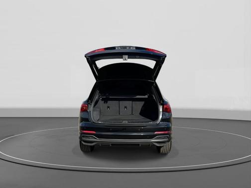 2023 Audi Q3 45 S line Premium