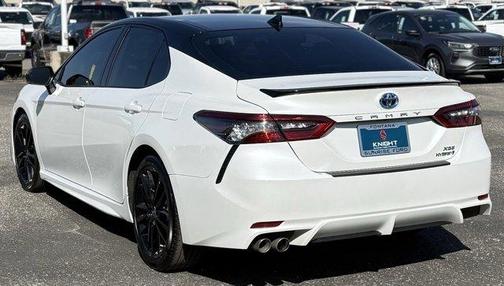 2022 Toyota Camry Hybrid XSE