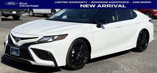2022 Toyota Camry Hybrid XSE