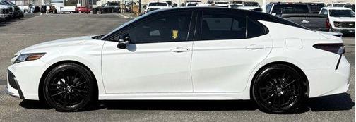 2022 Toyota Camry Hybrid XSE