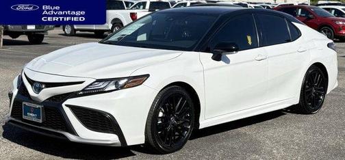2022 Toyota Camry Hybrid XSE