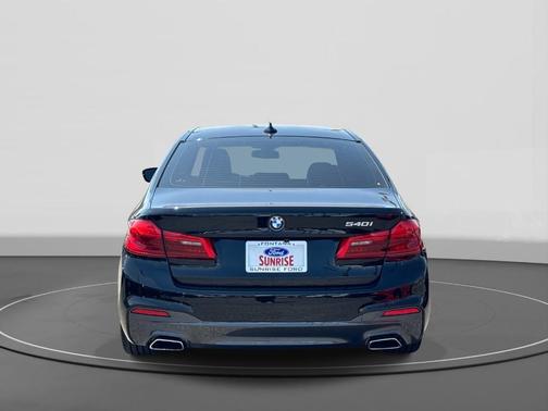 2019 BMW 540 i