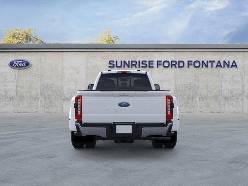 2025 Ford F-350 Lariat Super Duty