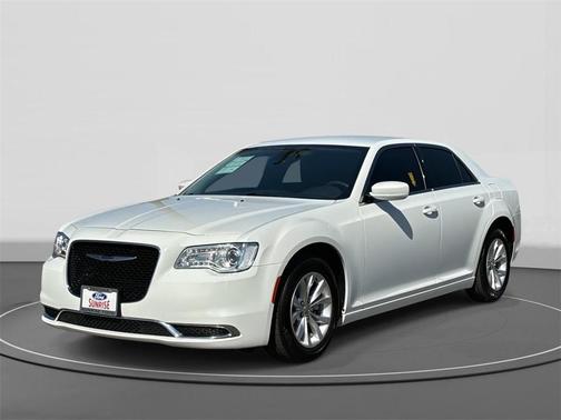 2023 Chrysler 300 Touring