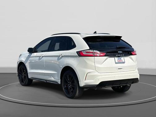 2022 Ford Edge ST Line