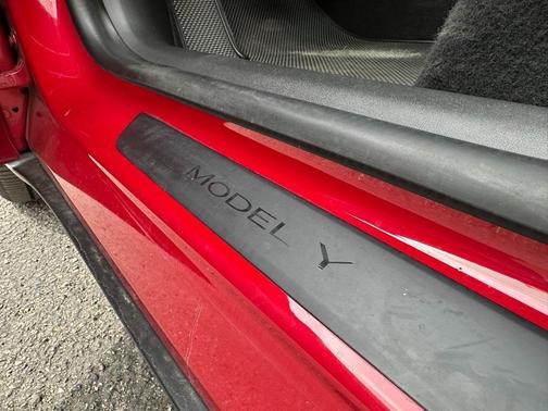 2020 Tesla Model Y Long Range