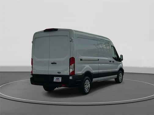 2023 Ford E-Transit Base