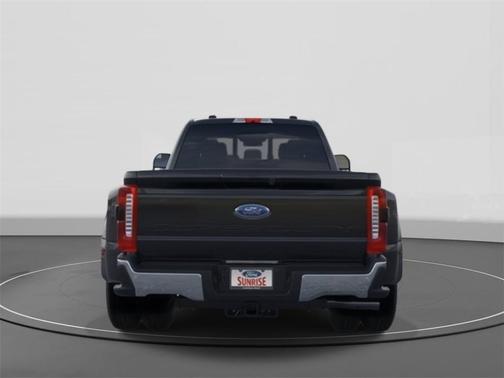 2025 Ford F-350 Lariat Super Duty