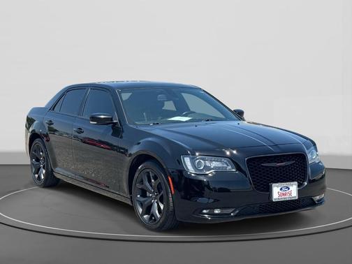 2022 Chrysler 300 S