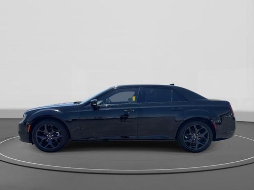 2022 Chrysler 300 S