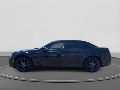2022 Chrysler 300 S