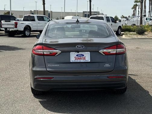 2020 Ford Fusion Hybrid SE