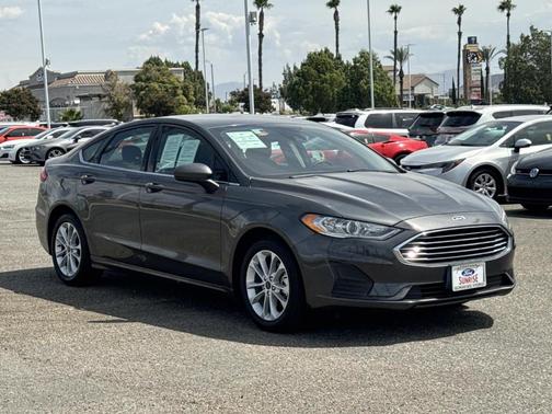 2020 Ford Fusion Hybrid SE