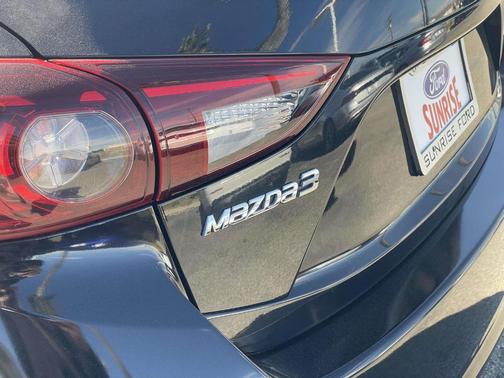 2018 Mazda Mazda3 Sport