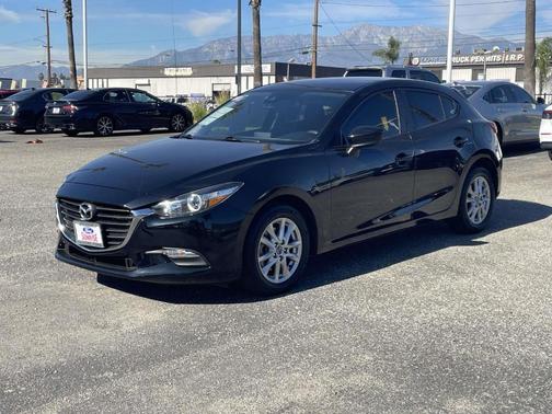 2018 Mazda Mazda3 Sport