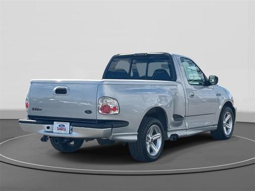 2004 Ford F-150 Heritage SVT Lightning Flareside