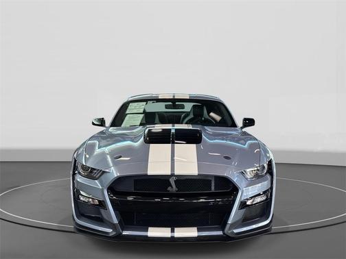 2022 Ford Shelby GT500 Base