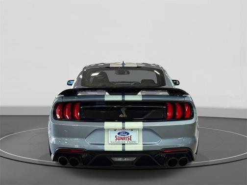 2022 Ford Shelby GT500 Base