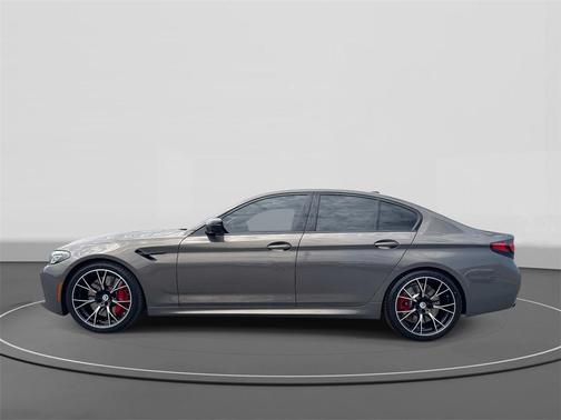2022 BMW M5 Base