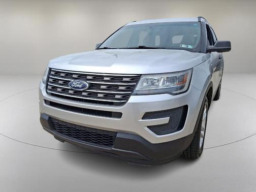 Ingot Silver 2017 Ford Explorer Base