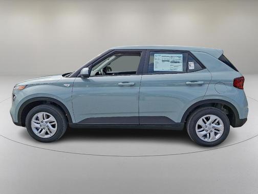 2025 Hyundai VENUE SE