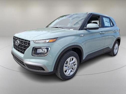 2025 Hyundai VENUE SE