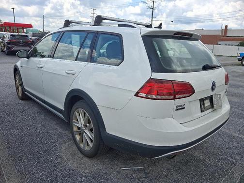 2018 Volkswagen Golf Alltrack TSI SE