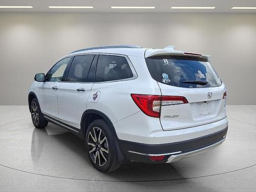 2022 Honda Pilot Touring 7-Passenger