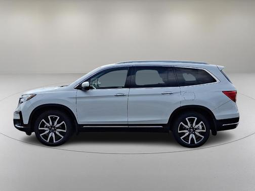 2022 Honda Pilot Touring 7-Passenger