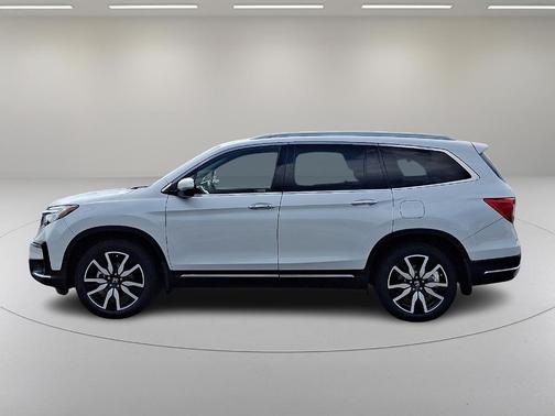 2022 Honda Pilot Touring 7-Passenger