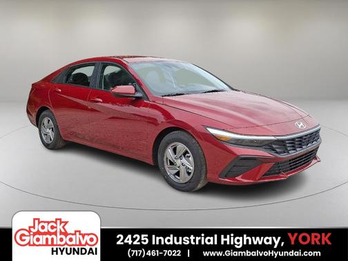 2025 Hyundai ELANTRA SE