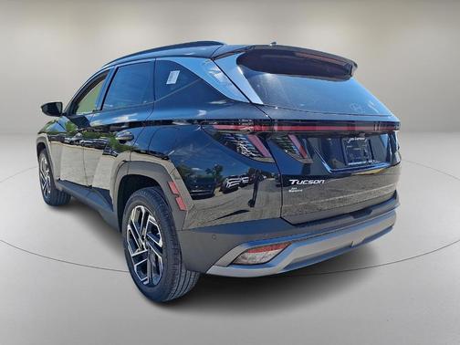Phantom Black 2026 Hyundai TUCSON Limited