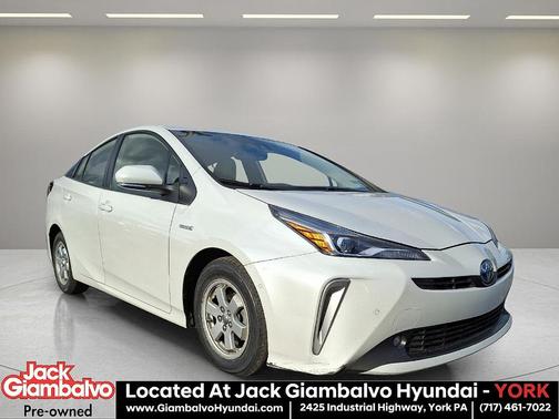 2021 Toyota Prius XLE