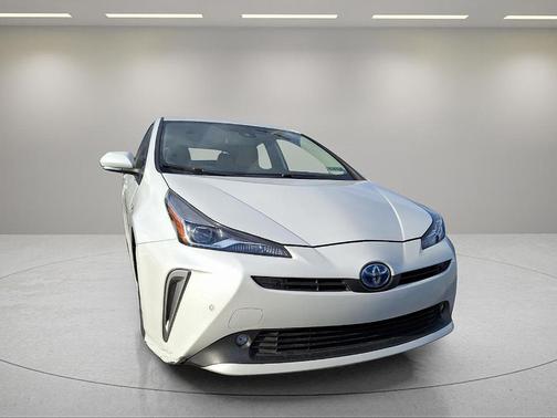 2021 Toyota Prius XLE
