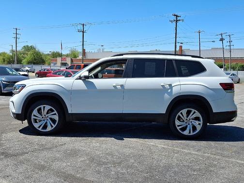 2022 Volkswagen Atlas 3.6L SE w/Technology