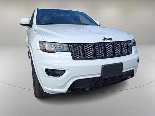 2022 Jeep Grand Cherokee WK Laredo