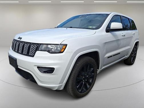 2022 Jeep Grand Cherokee WK Laredo