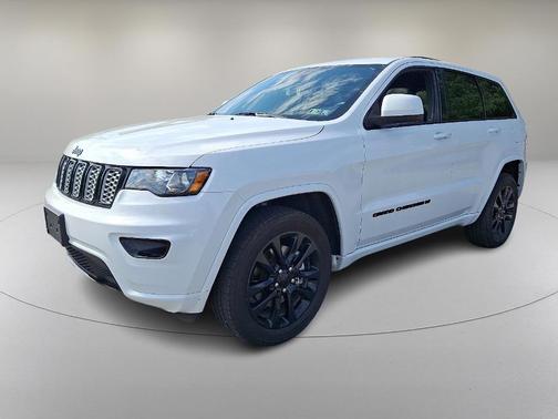 2022 Jeep Grand Cherokee WK Laredo