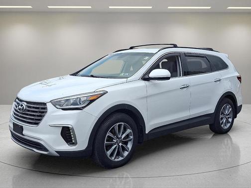 2017 Hyundai SANTA FE SE