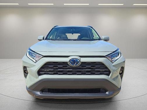 2021 Toyota RAV4 Hybrid XLE Premium