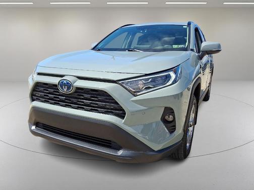 2021 Toyota RAV4 Hybrid XLE Premium