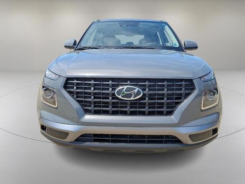 Galactic Gray 2022 Hyundai VENUE SE