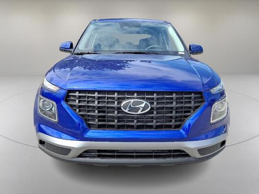 2025 Hyundai VENUE SE