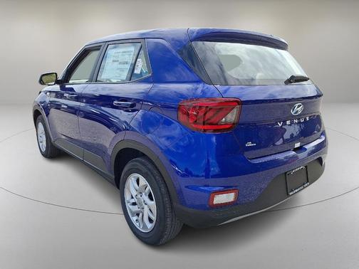 2025 Hyundai VENUE SE